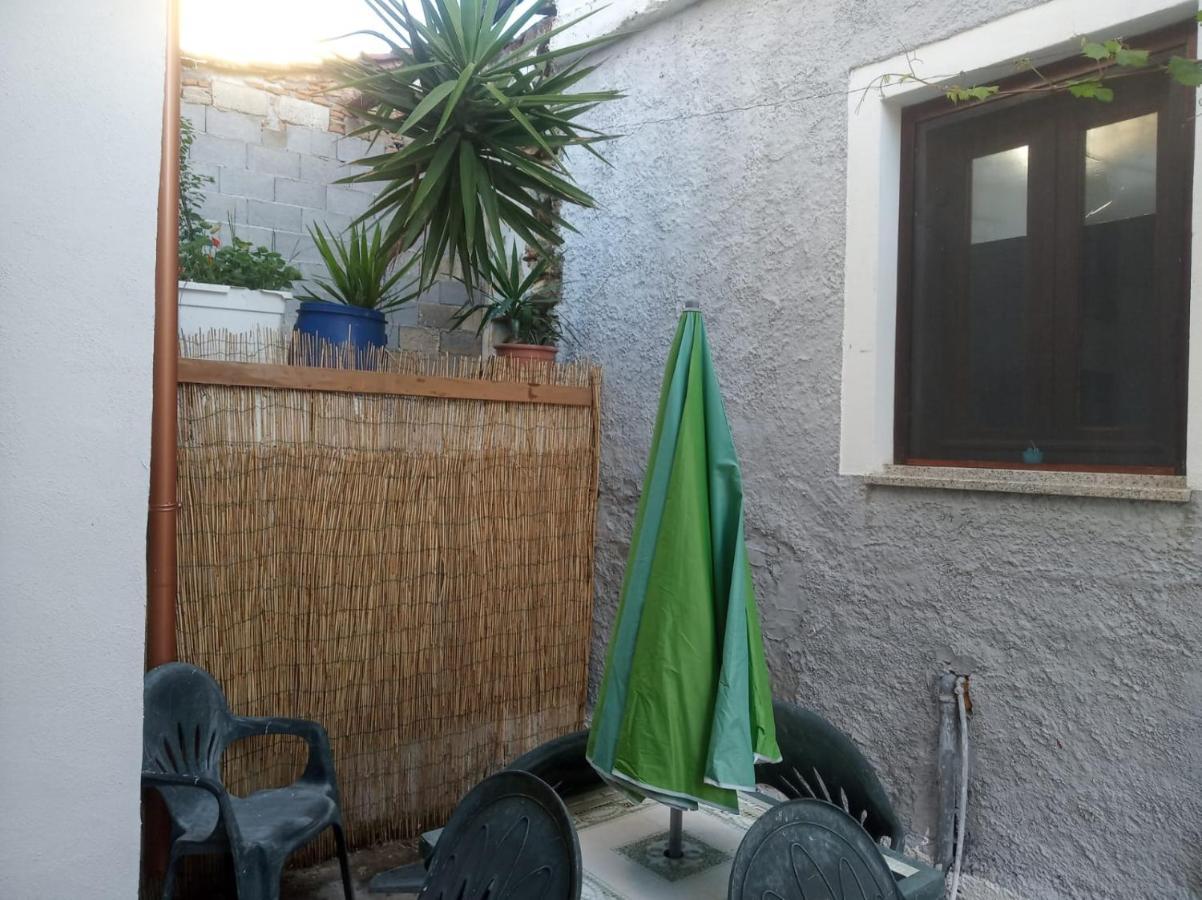 3 Mini Studios In Синискола Екстериор снимка