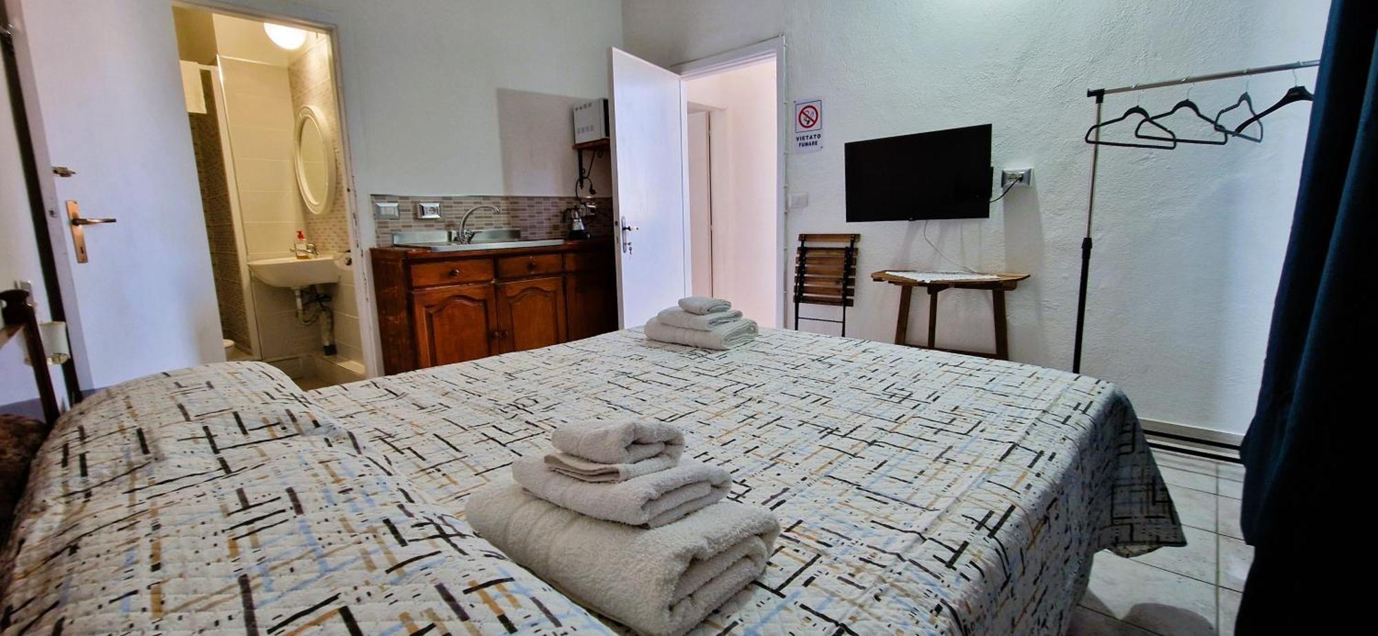 3 Mini Studios In Синискола Екстериор снимка