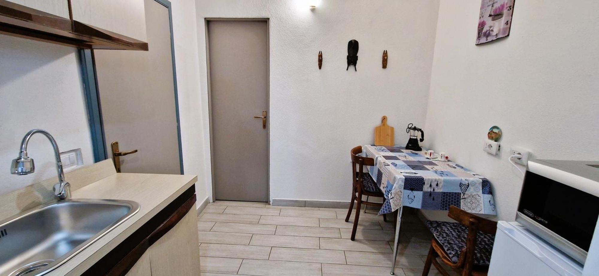 3 Mini Studios In Синискола Екстериор снимка